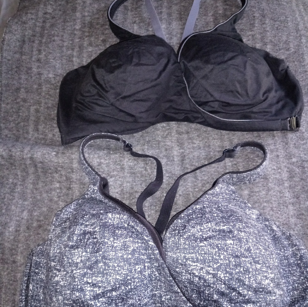 2 VS sport bras 36D